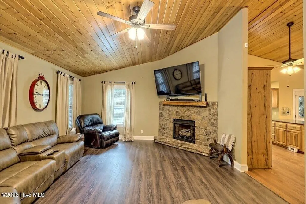 55 Rolling Oaks Road Murphy, NC 28906