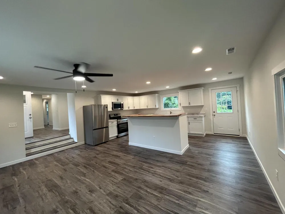 803 Enterprise Street Buchanan City, MI 49107
