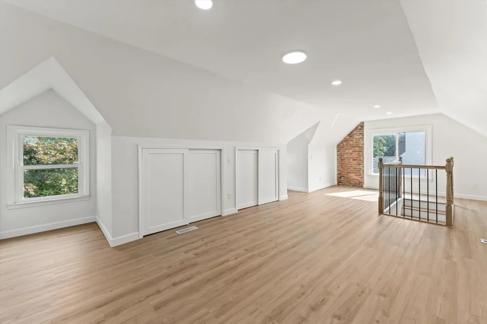 14041 Vernon Street Oak Park City, MI 48237