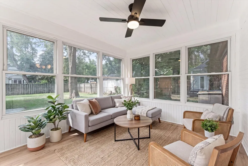 14041 Vernon Street Oak Park City, MI 48237