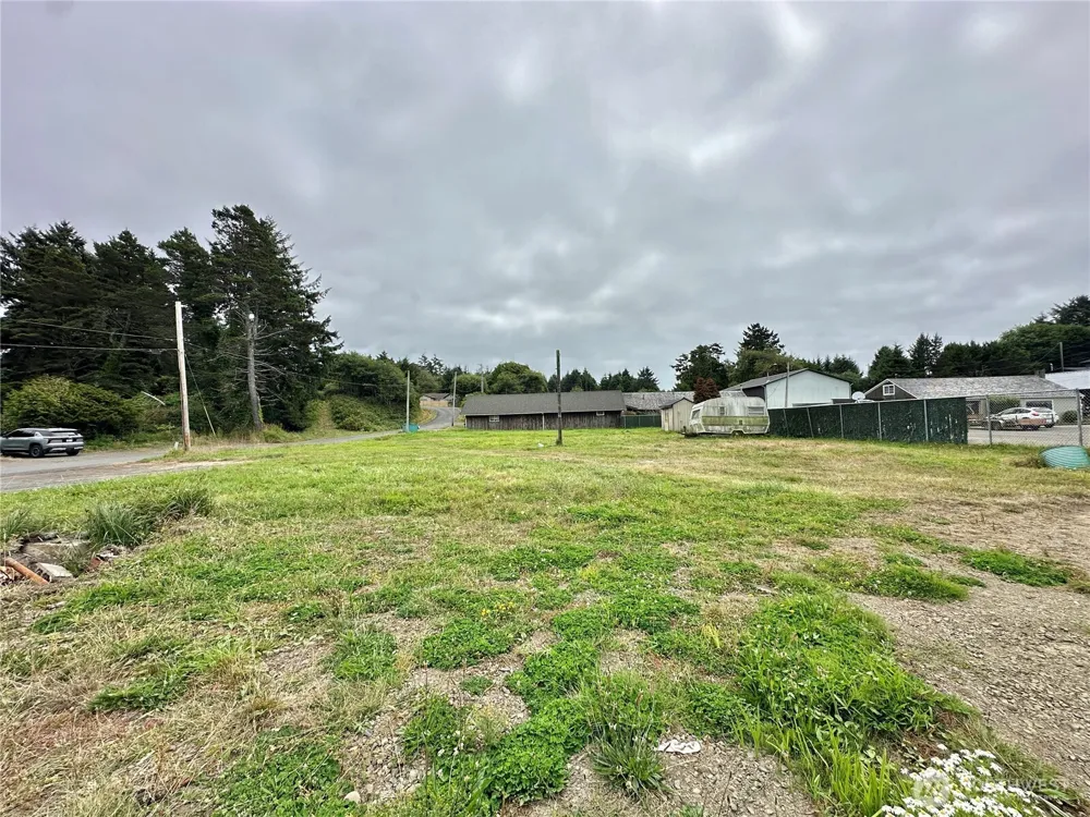 3142 State Route 109 Copalis Beach, WA 98535