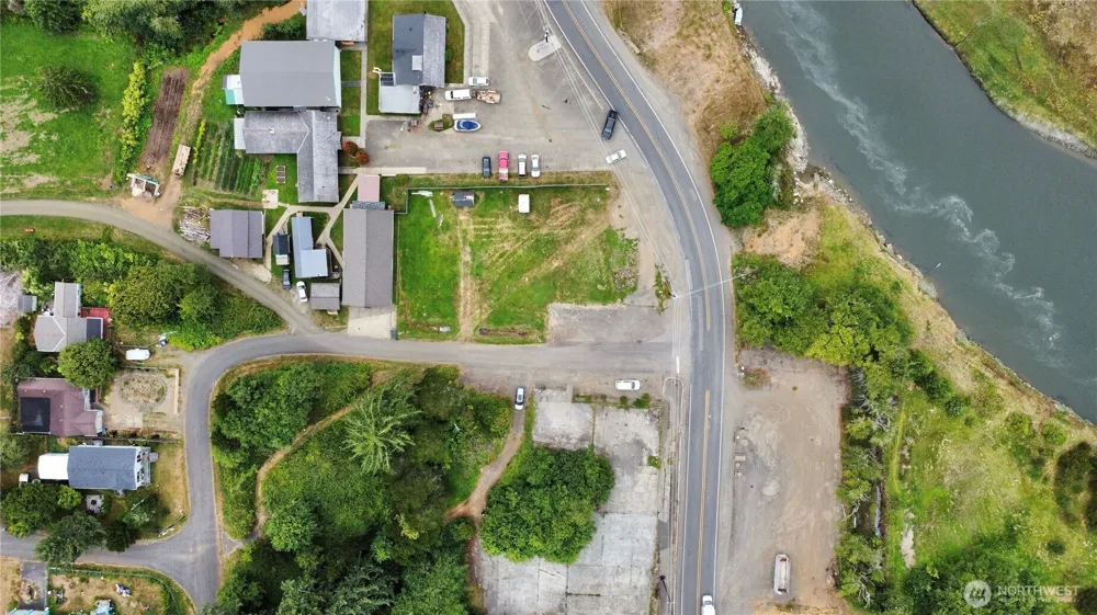 3142 State Route 109 Copalis Beach, WA 98535