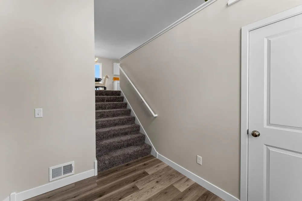 121 Maple Lane Cannon Falls, MN 55009