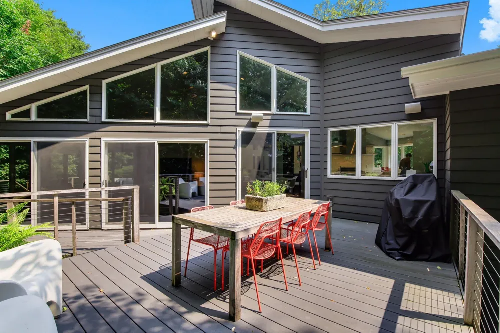 20650 Bayview Court Excelsior, MN 55331