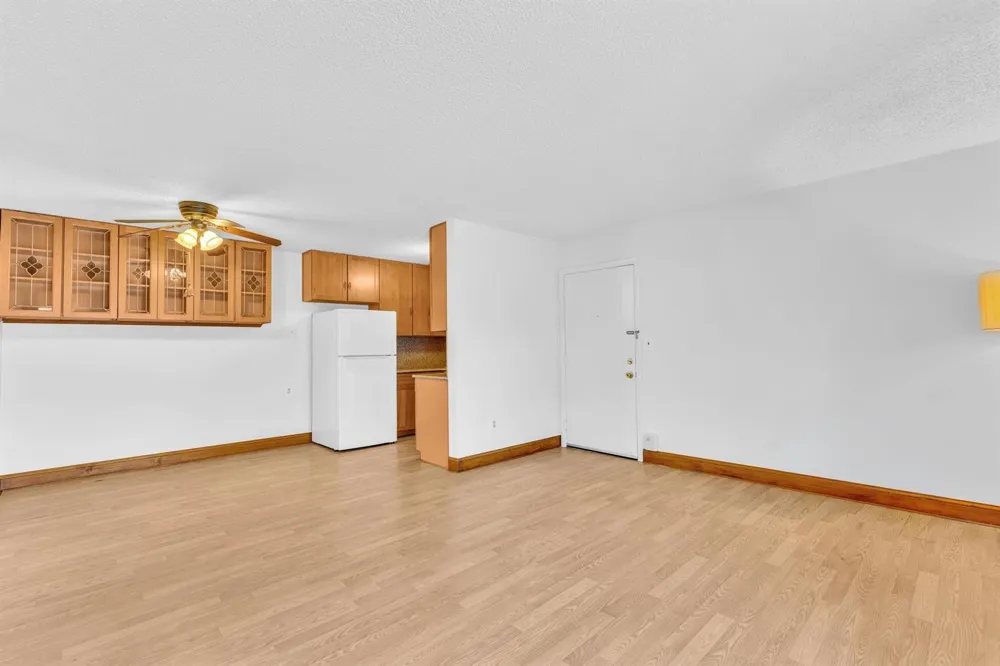 10701 W CLAIRMONT CIRCLE #109 Tamarac, FL 33321