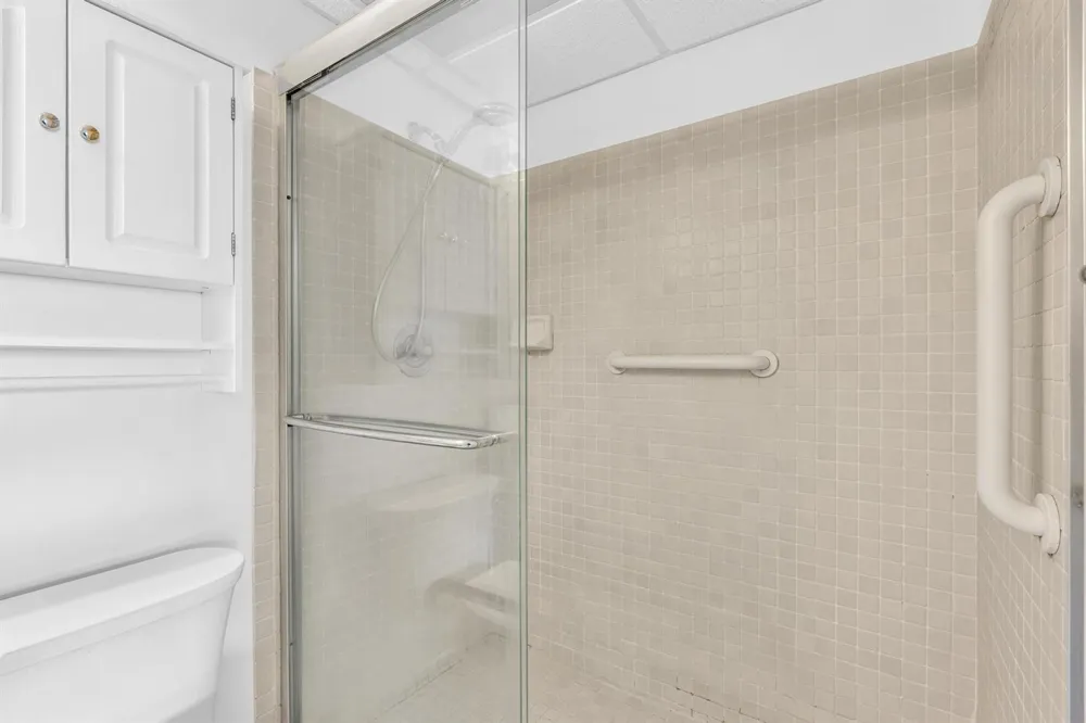 10701 W CLAIRMONT CIRCLE #109 Tamarac, FL 33321