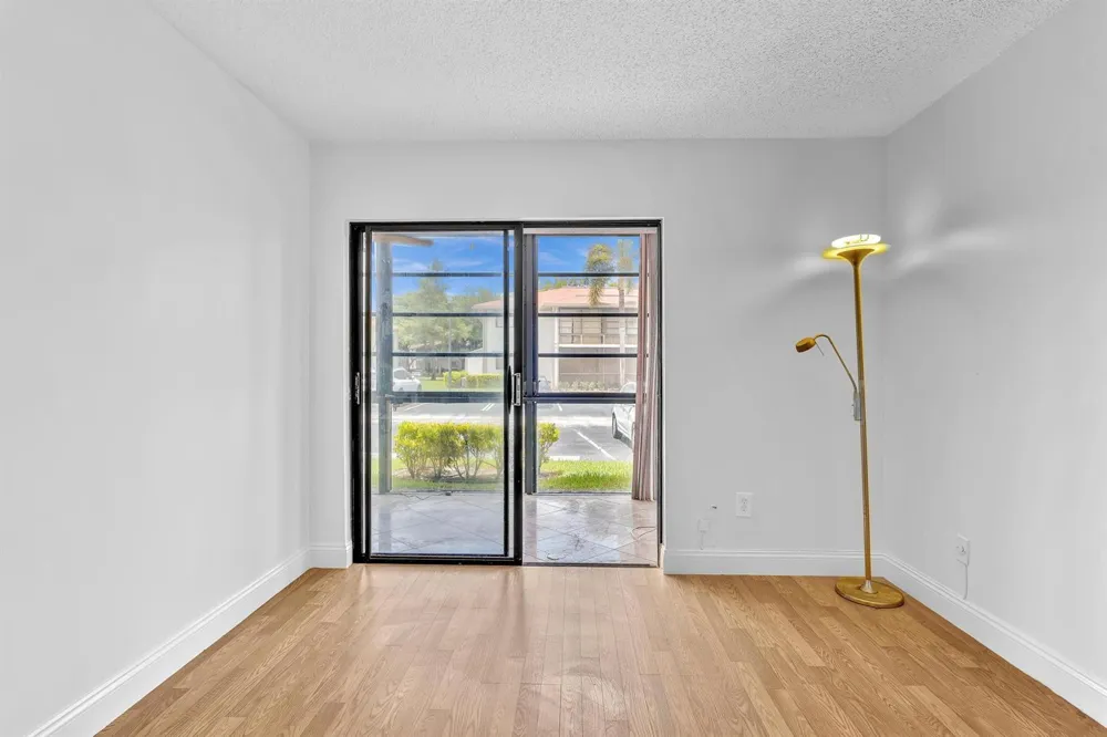 10701 W CLAIRMONT CIRCLE #109 Tamarac, FL 33321