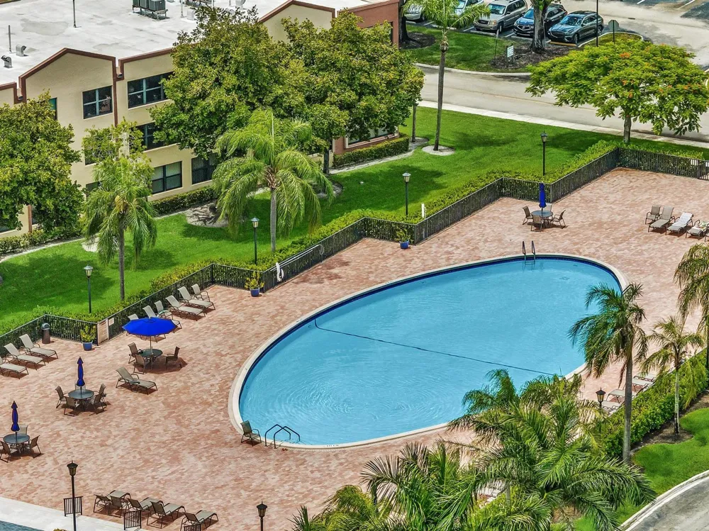 10701 W CLAIRMONT CIRCLE #109 Tamarac, FL 33321