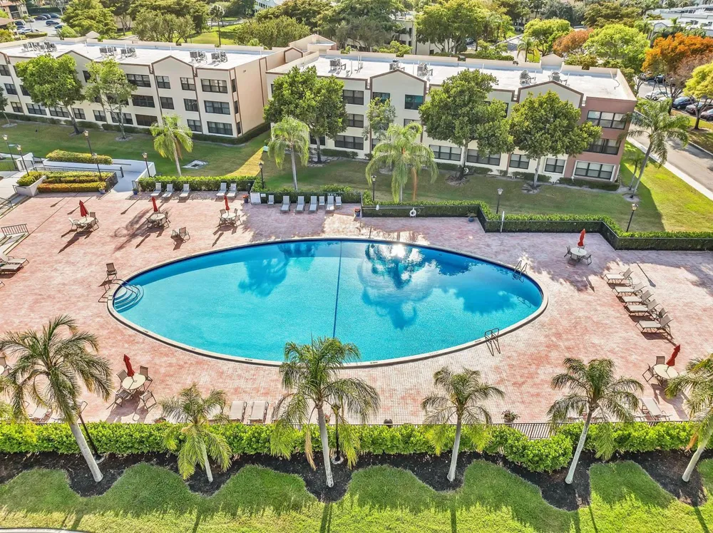 10701 W CLAIRMONT CIRCLE #109 Tamarac, FL 33321