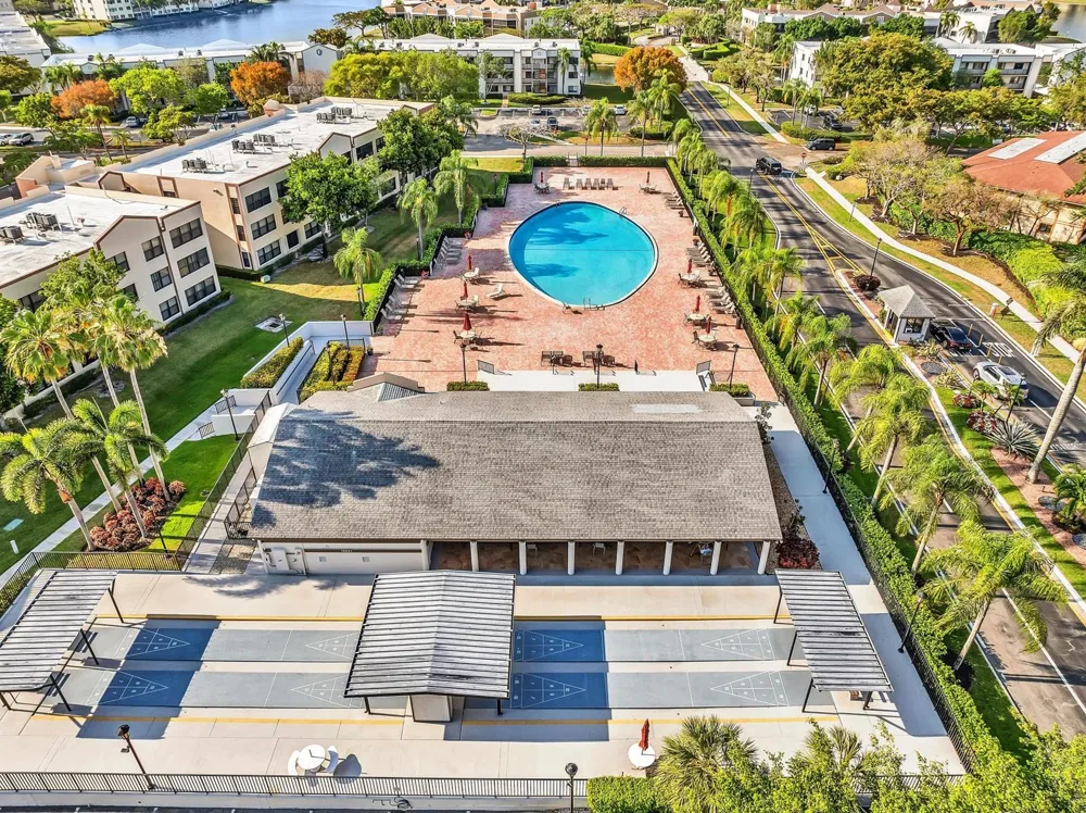 10701 W CLAIRMONT CIRCLE #109 Tamarac, FL 33321