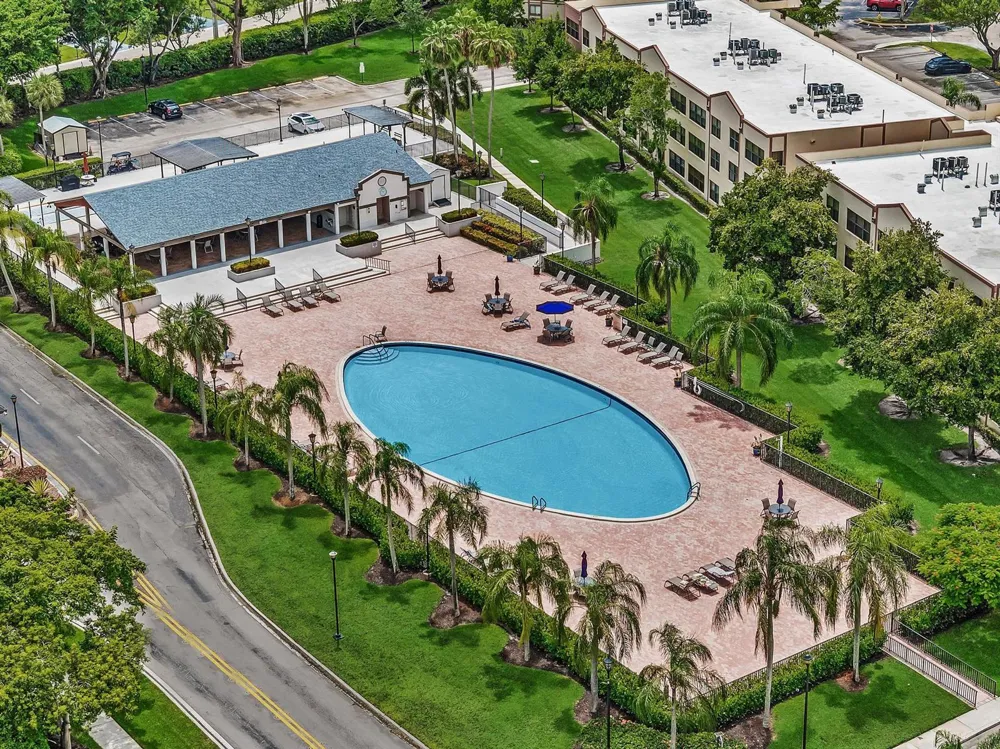10701 W CLAIRMONT CIRCLE #109 Tamarac, FL 33321