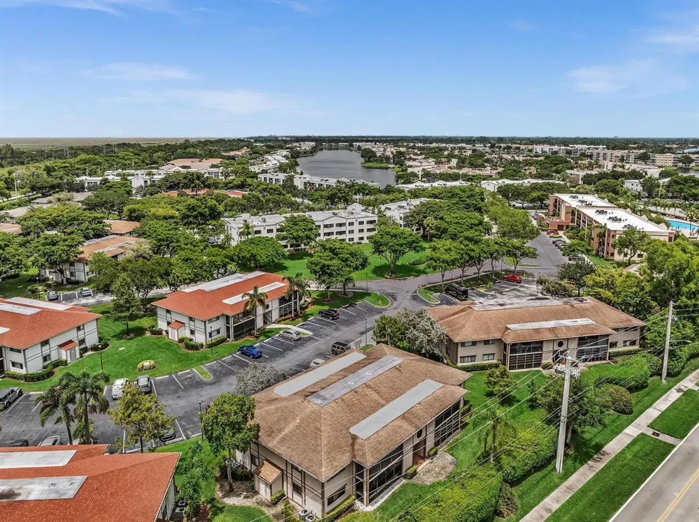 10701 W CLAIRMONT CIRCLE #109 Tamarac, FL 33321