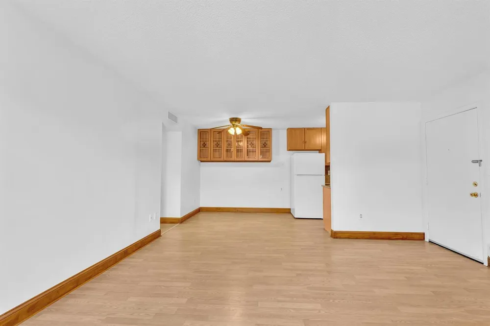 10701 W CLAIRMONT CIRCLE #109 Tamarac, FL 33321