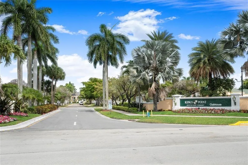 10701 W CLAIRMONT CIRCLE #109 Tamarac, FL 33321