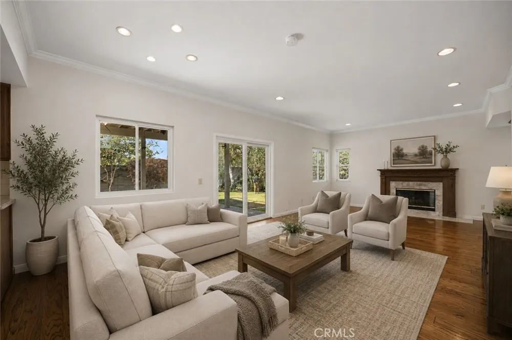 6107 Meadow Lark Drive La Verne, CA 91750