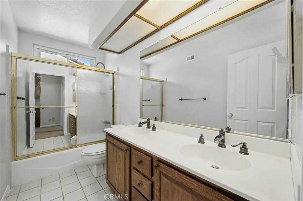 6107 Meadow Lark Drive La Verne, CA 91750