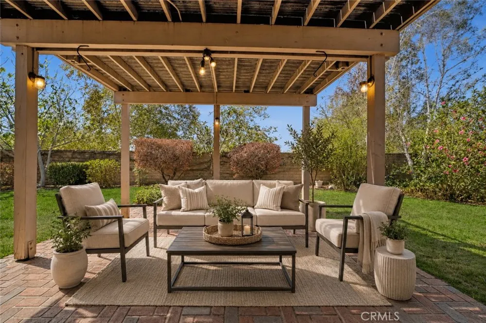 6107 Meadow Lark Drive La Verne, CA 91750