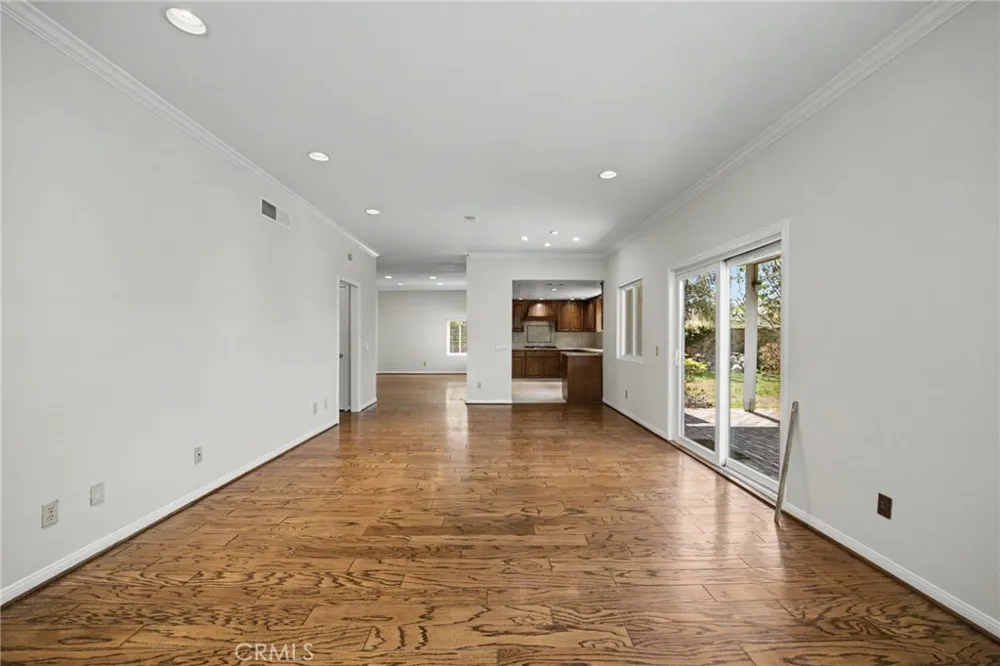 6107 Meadow Lark Drive La Verne, CA 91750
