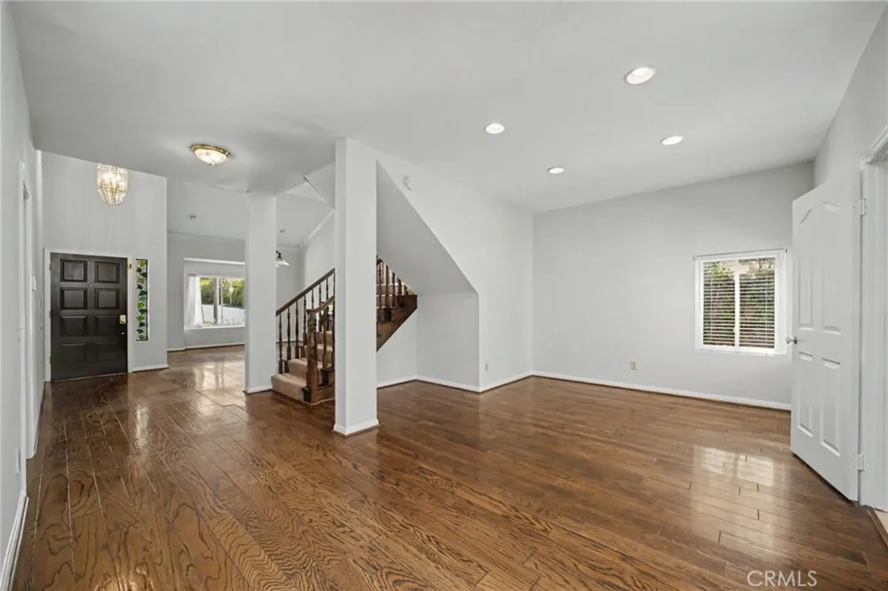 6107 Meadow Lark Drive La Verne, CA 91750
