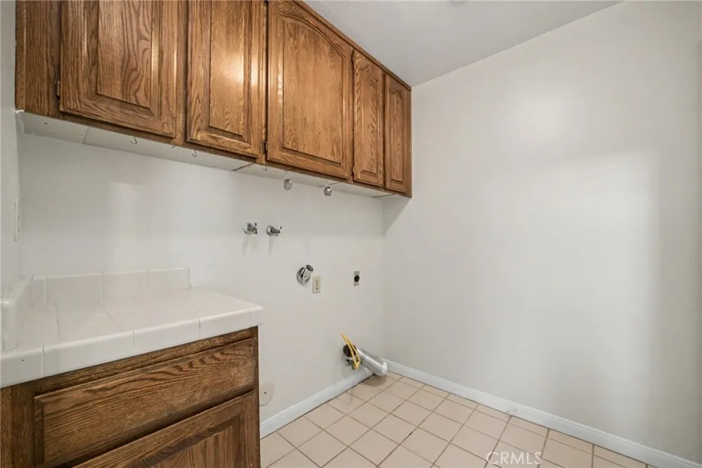 6107 Meadow Lark Drive La Verne, CA 91750