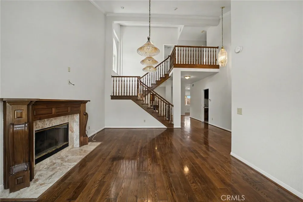6107 Meadow Lark Drive La Verne, CA 91750