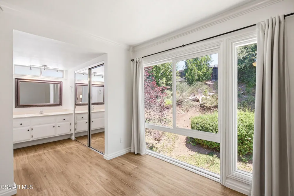 29407 Promontory Place Agoura Hills, CA 91301