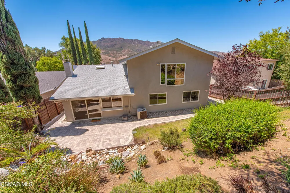 29407 Promontory Place Agoura Hills, CA 91301