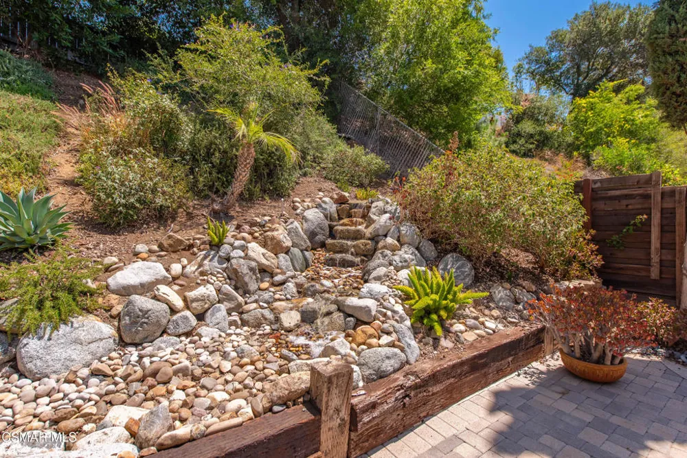 29407 Promontory Place Agoura Hills, CA 91301
