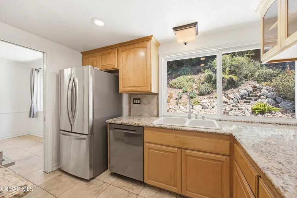 29407 Promontory Place Agoura Hills, CA 91301