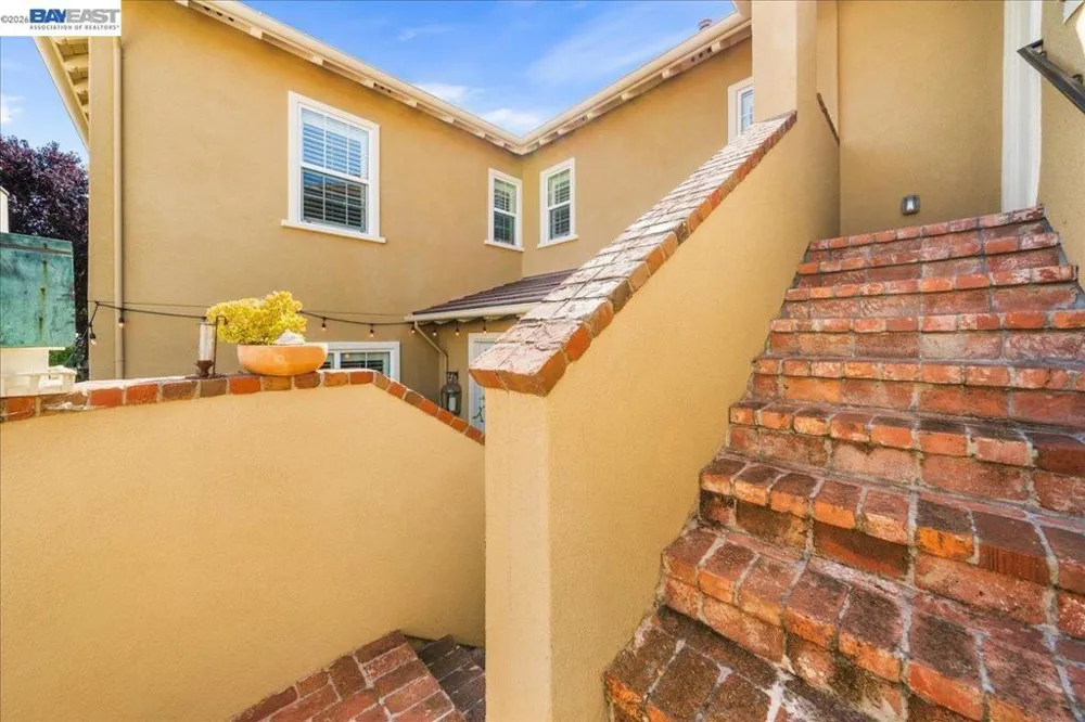 3019 Sweetviolet Dr San Ramon, CA 94582