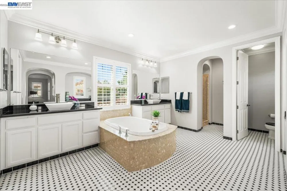 3019 Sweetviolet Dr San Ramon, CA 94582
