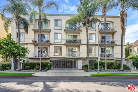 117 S Clark Drive #305