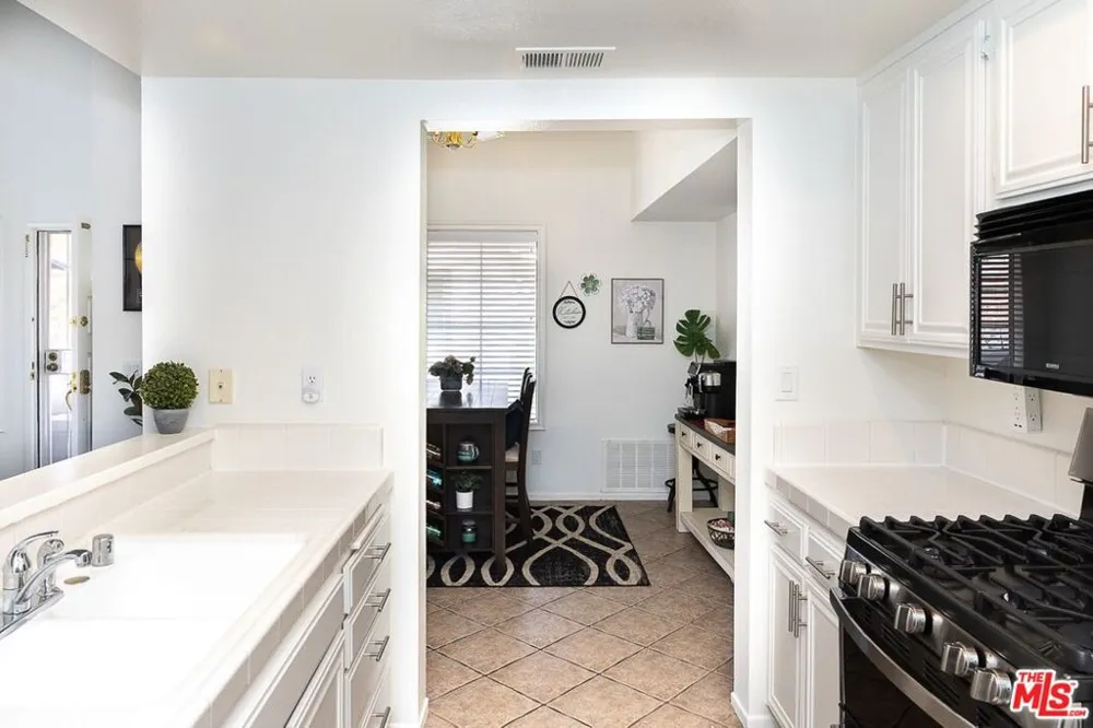 630 Kingswood Lane #A Simi Valley, CA 93065