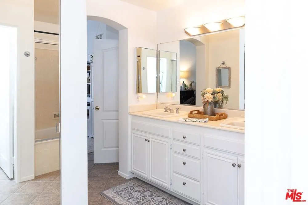 630 Kingswood Lane #A Simi Valley, CA 93065