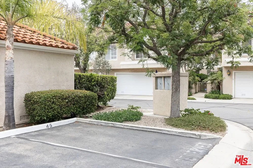 630 Kingswood Lane #A Simi Valley, CA 93065