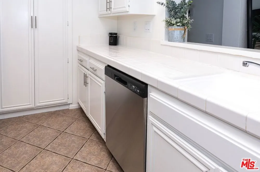 630 Kingswood Lane #A Simi Valley, CA 93065