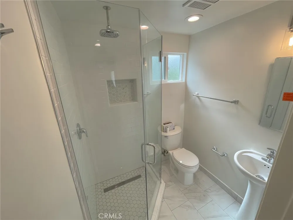 2118 Carnegie Redondo Beach, CA 90278
