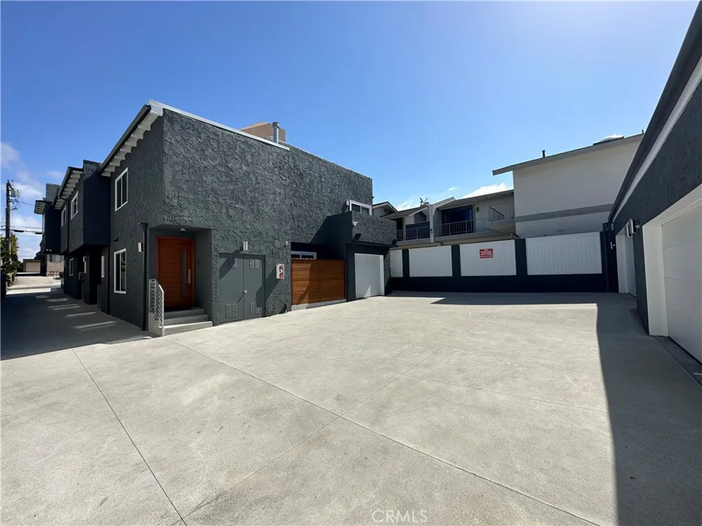 2118 Carnegie Redondo Beach, CA 90278