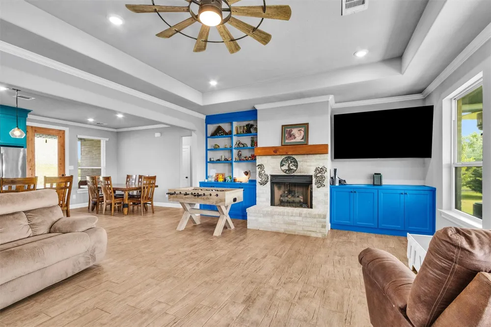 9123 Scarborough Drive Iola, TX 77861