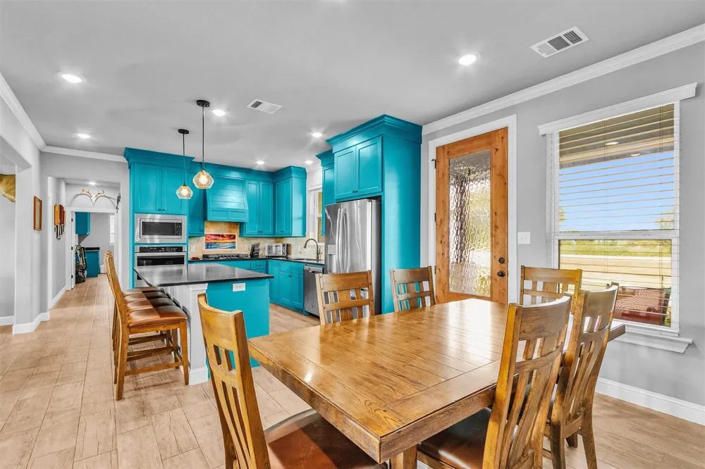 9123 Scarborough Drive Iola, TX 77861