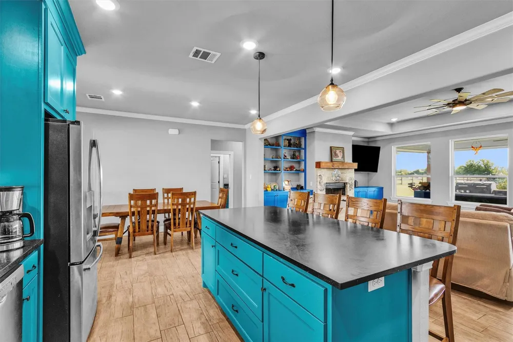 9123 Scarborough Drive Iola, TX 77861