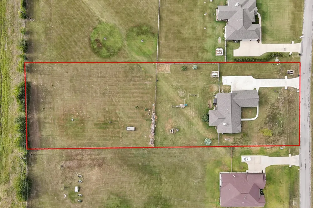 9123 Scarborough Drive Iola, TX 77861