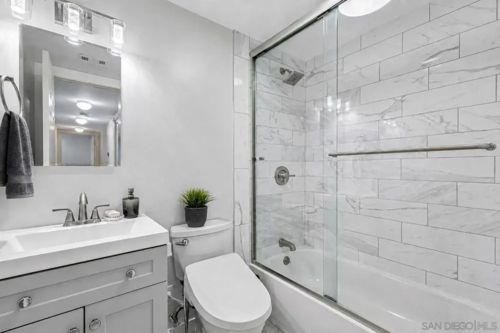 857 Holly Ave Imperial Beach, CA 91932