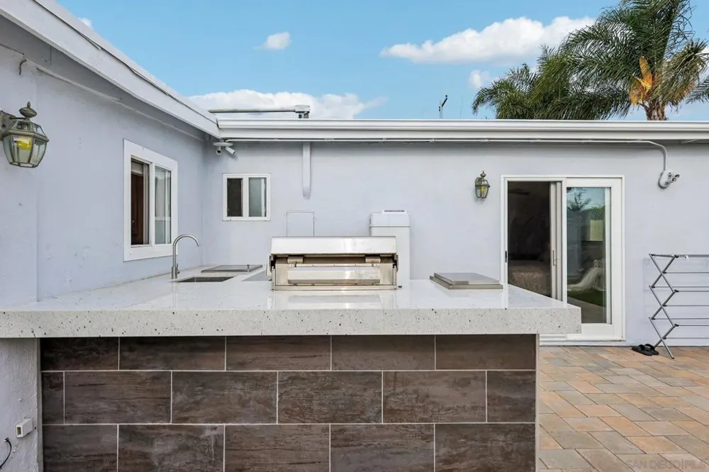 857 Holly Ave Imperial Beach, CA 91932