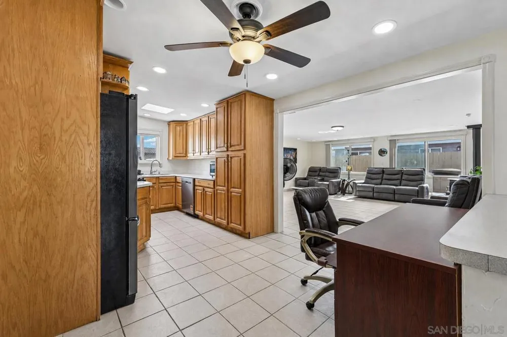 857 Holly Ave Imperial Beach, CA 91932