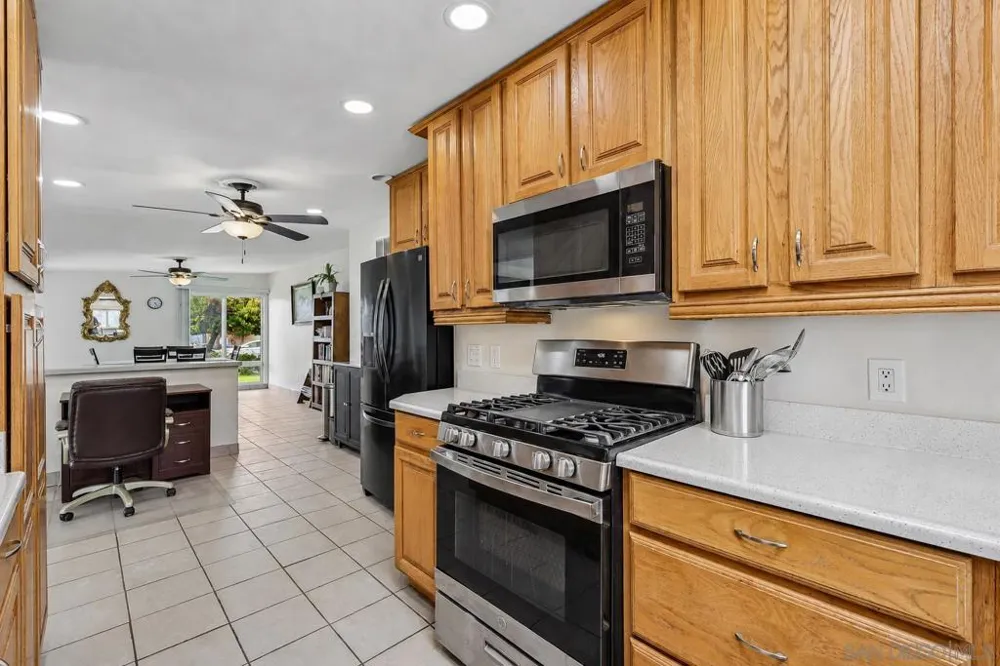 857 Holly Ave Imperial Beach, CA 91932