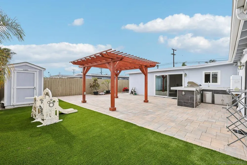 857 Holly Ave Imperial Beach, CA 91932