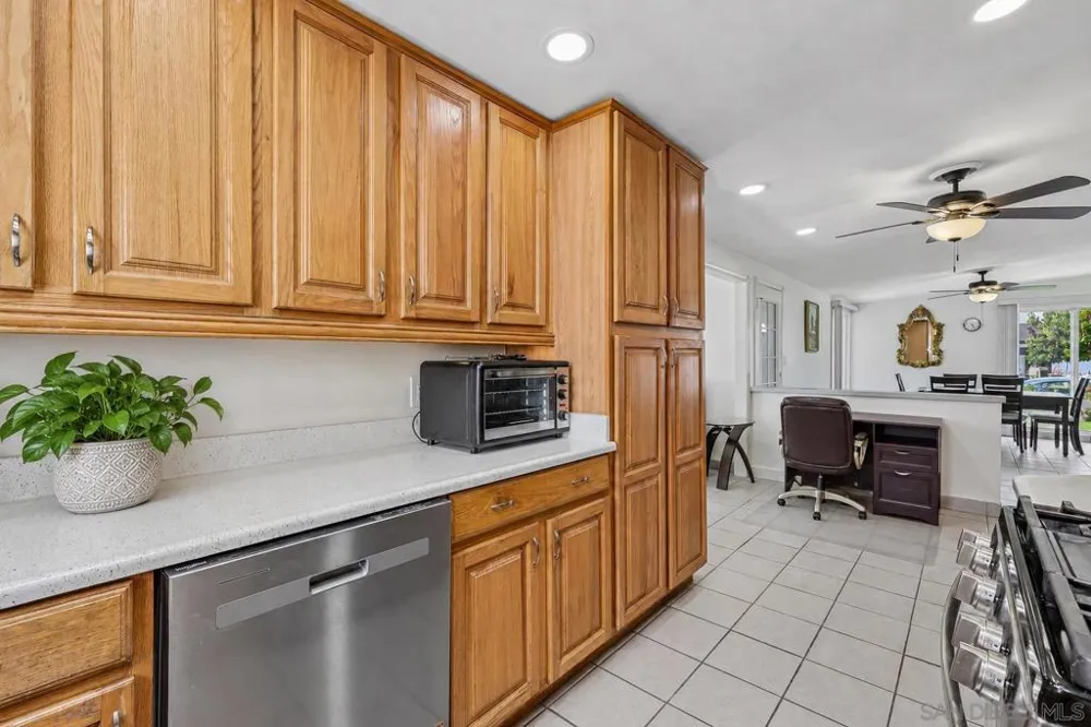 857 Holly Ave Imperial Beach, CA 91932