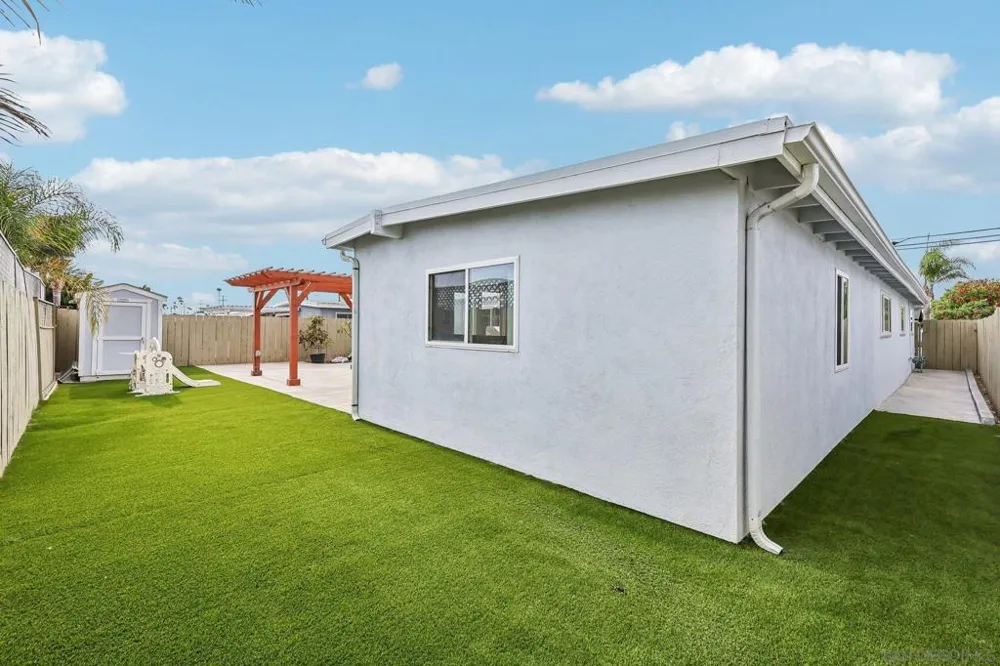 857 Holly Ave Imperial Beach, CA 91932