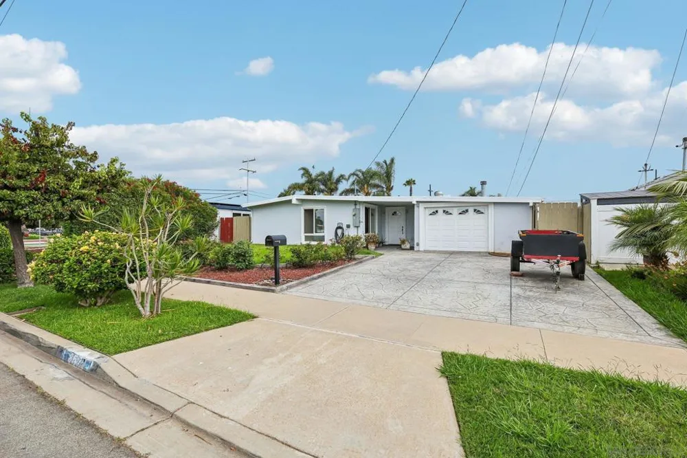 857 Holly Ave Imperial Beach, CA 91932